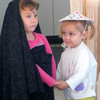 Przebrane dzieci z Wesołego Uśmiechu